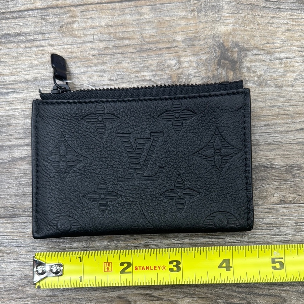 Louis Vuitton Men’s Zip Coin Card Holder - Picture 3 of 5